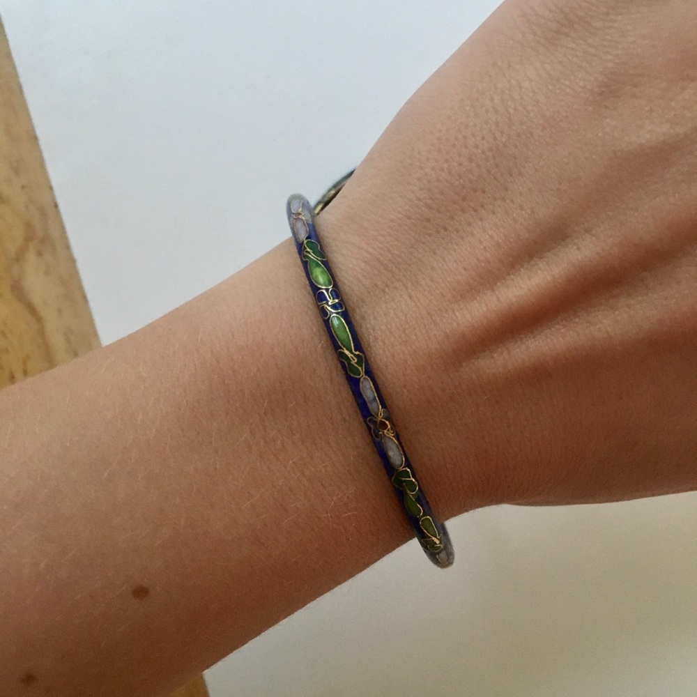 4 for $25 BEAUTIFUL PAIR OF BRACELETS